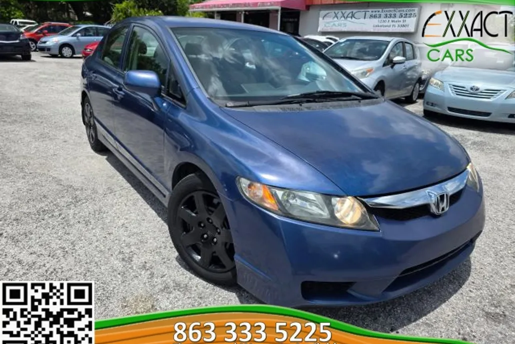 2010 Honda Civic LX photo 1
