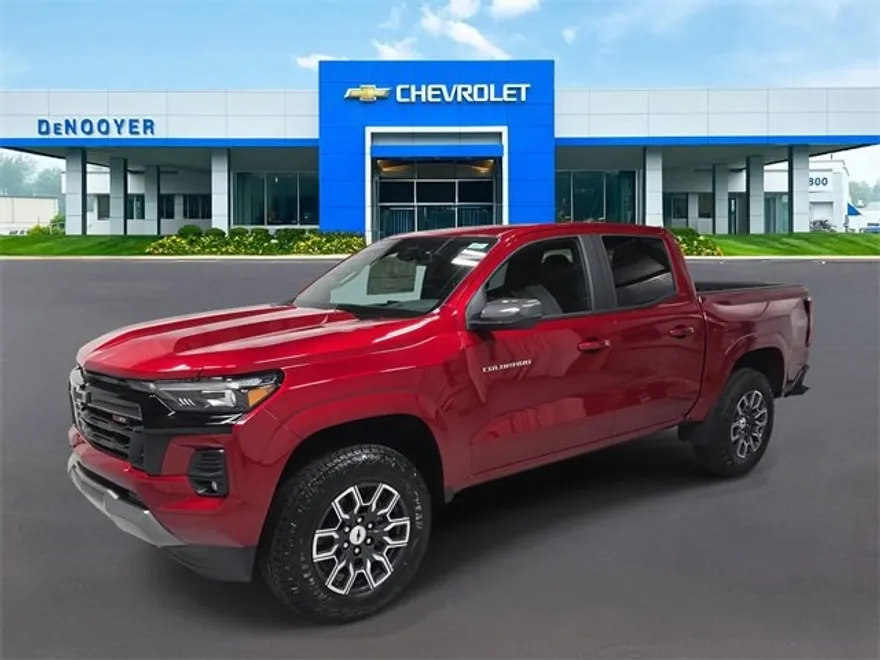 2025 Chevrolet Colorado Z71 photo 1