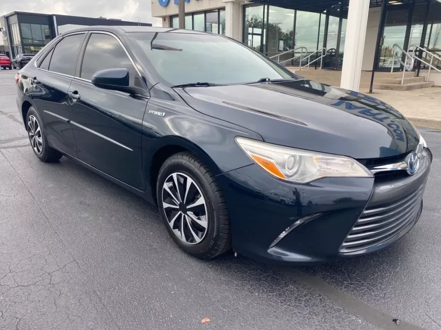 2016 Toyota Camry Hybrid photo 1