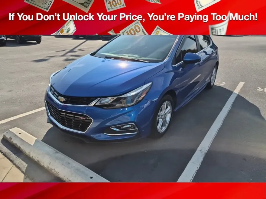 2017 Chevrolet Cruze LT photo 1