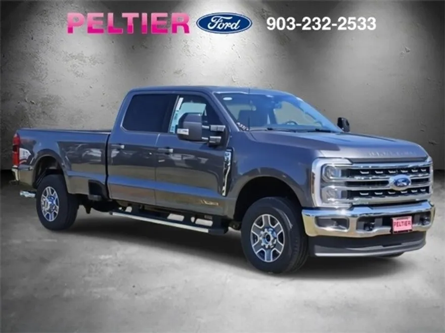 2026 Ford F-350 Lariat photo 1