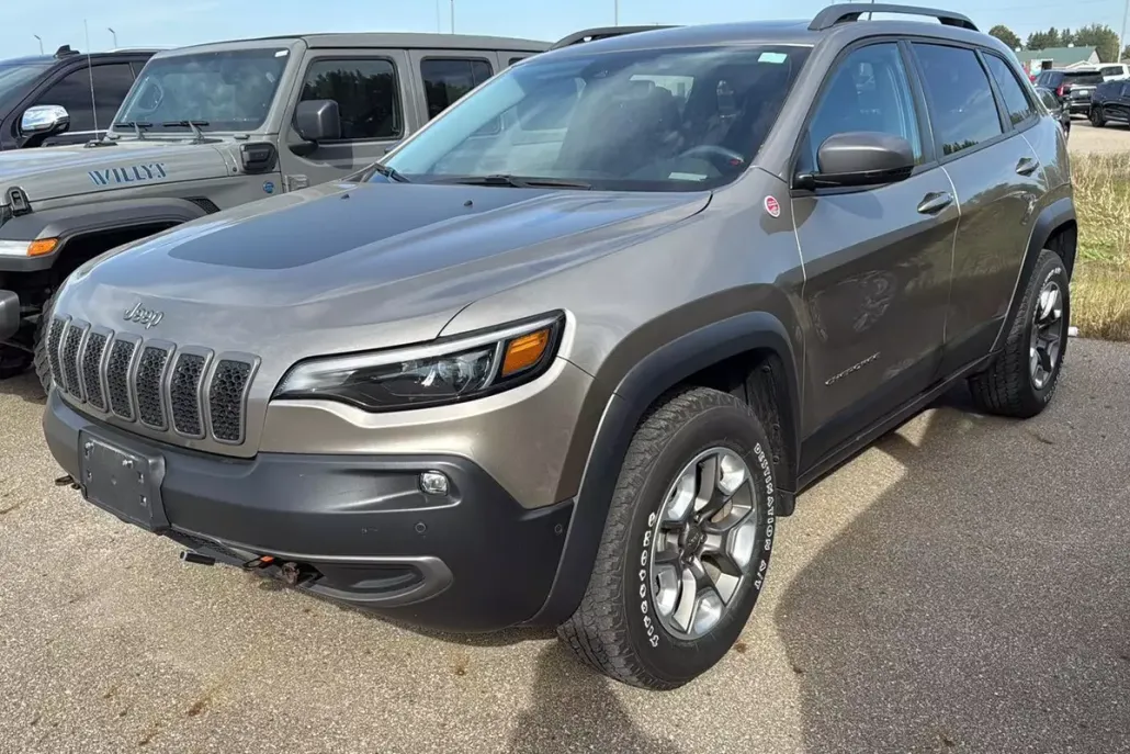 2019 Jeep Cherokee Trailhawk photo 1