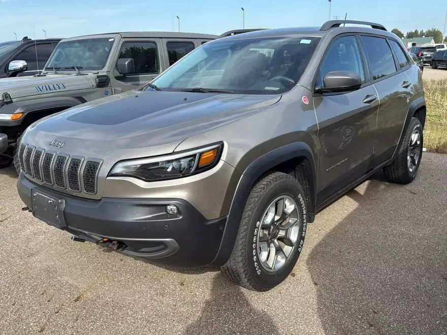 2019 Jeep Cherokee Trailhawk photo 1