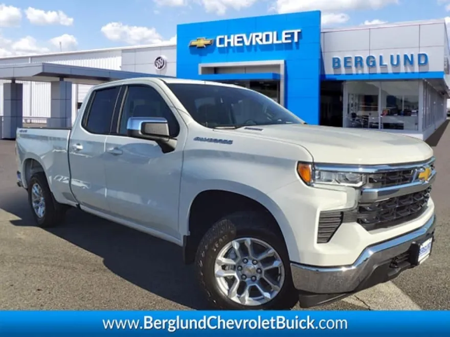 2025 Chevrolet Silverado 1500 LT photo 1