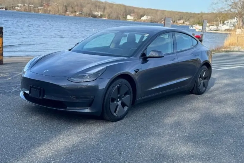 2021 Tesla Model 3 Long Range photo 1