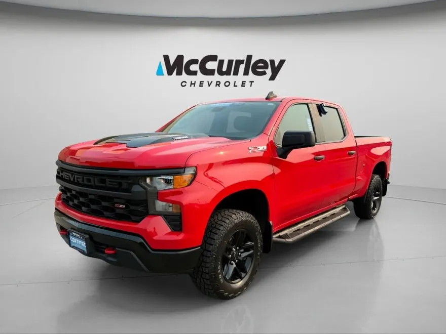 2024 Chevrolet Silverado 1500 Custom Trail Boss photo 1