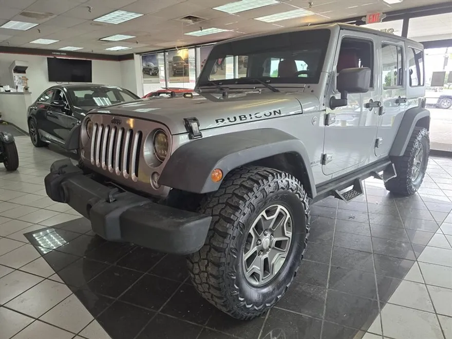 2014 Jeep Wrangler Unlimited Rubicon photo 1