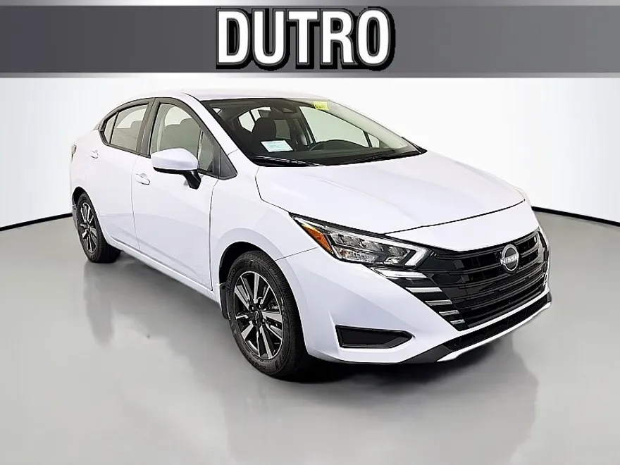 2025 Nissan Versa 1.6 SV photo 1