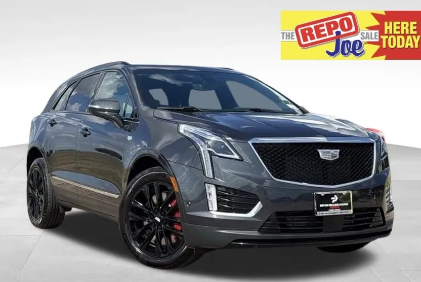 2022 Cadillac XT5 Sport photo 1