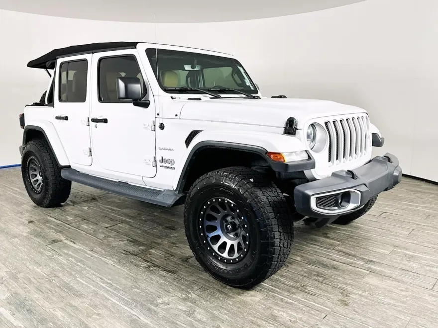 2019 Jeep Wrangler Unlimited Sahara photo 1