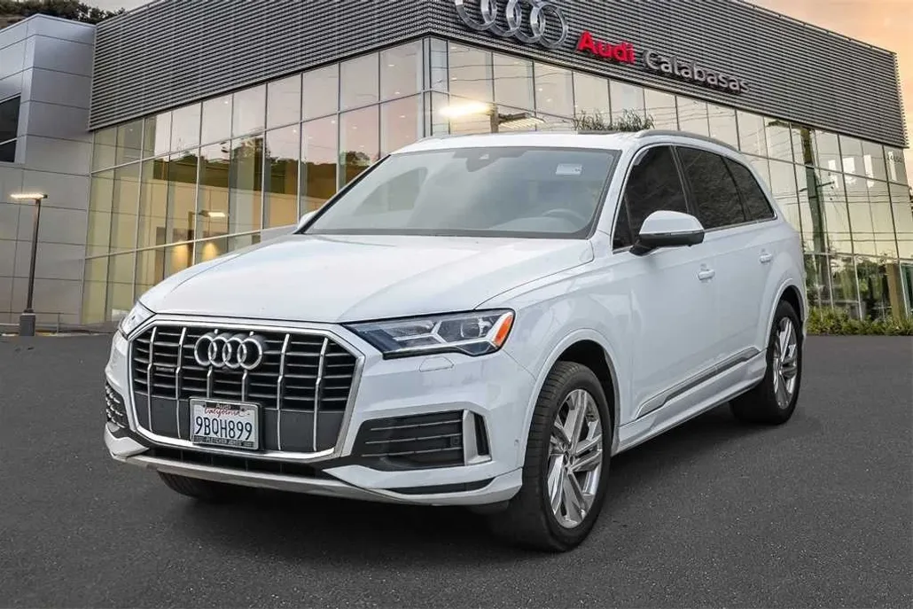 2022 Audi Q7 45 Premium photo 1