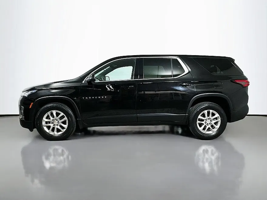2022 Chevrolet Traverse 1LS photo 1