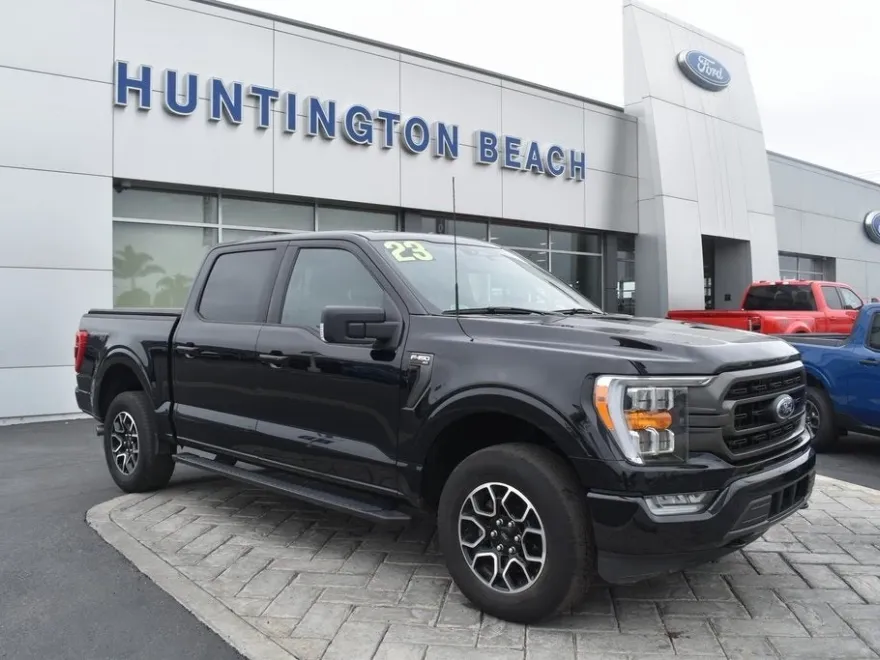 2023 Ford F-150 XLT photo 1
