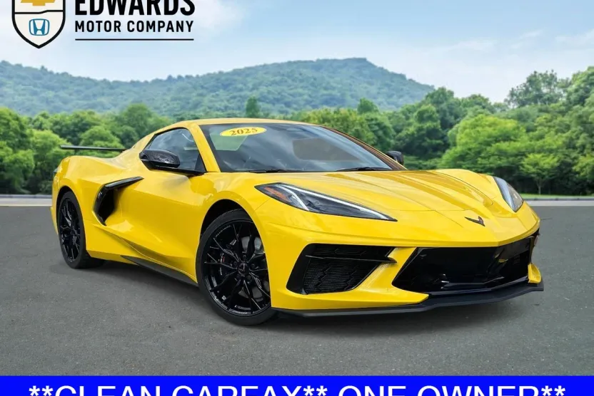 2025 Chevrolet Corvette Stingray 2LT photo 1