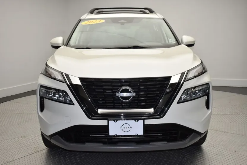 2023 Nissan Rogue SV photo 1