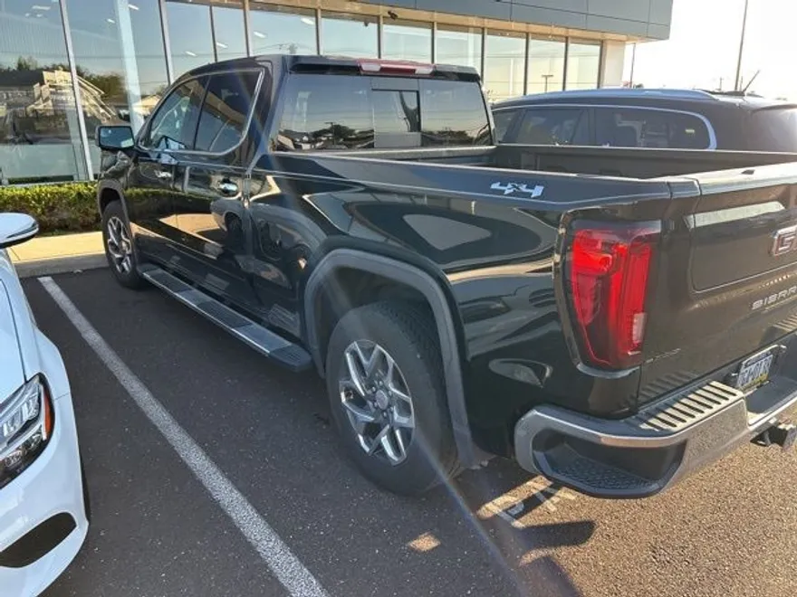2022 Gmc Sierra 1500 SLT photo 1