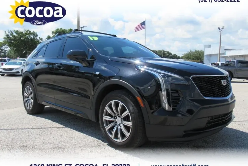 2019 Cadillac XT4 Sport photo 1
