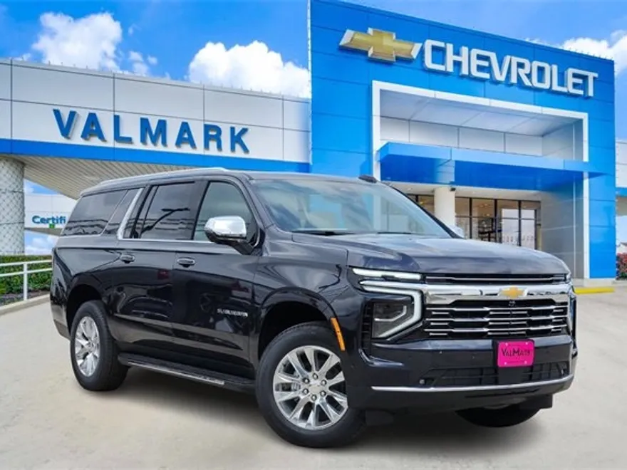 2025 Chevrolet Suburban Premier photo 1