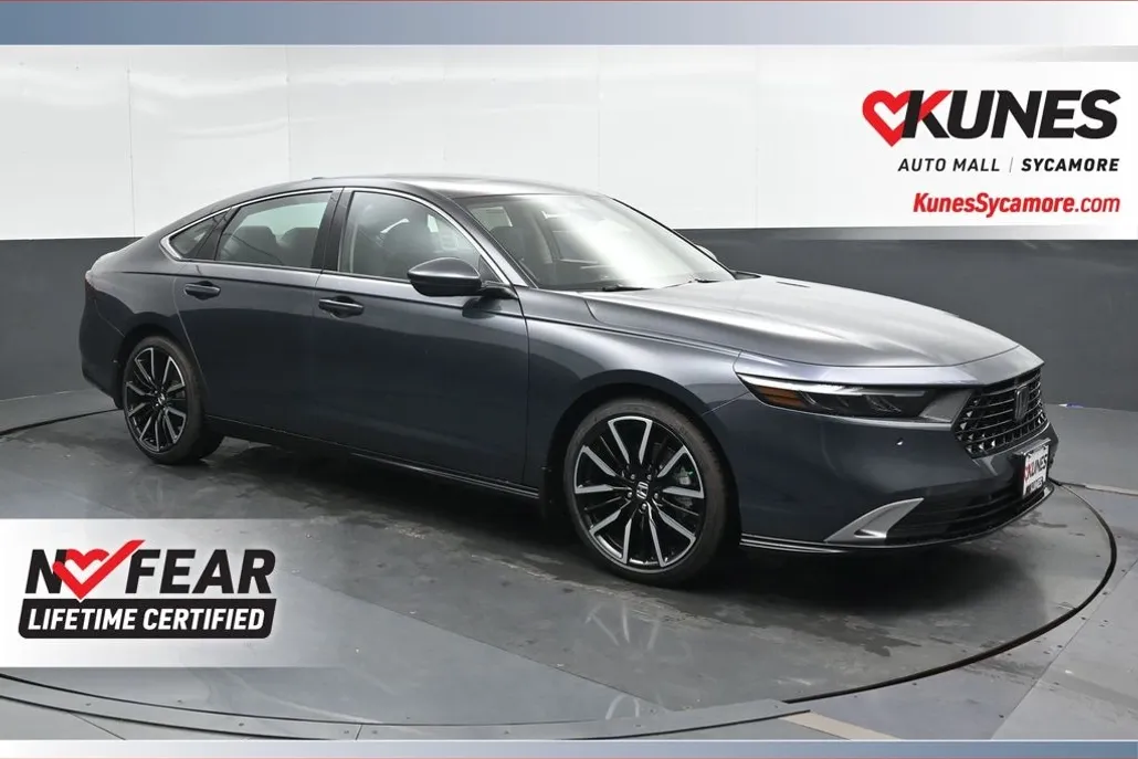 2025 Honda Accord Hybrid Touring photo 1