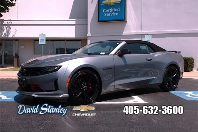 2021 Chevrolet Camaro 3LT photo 1