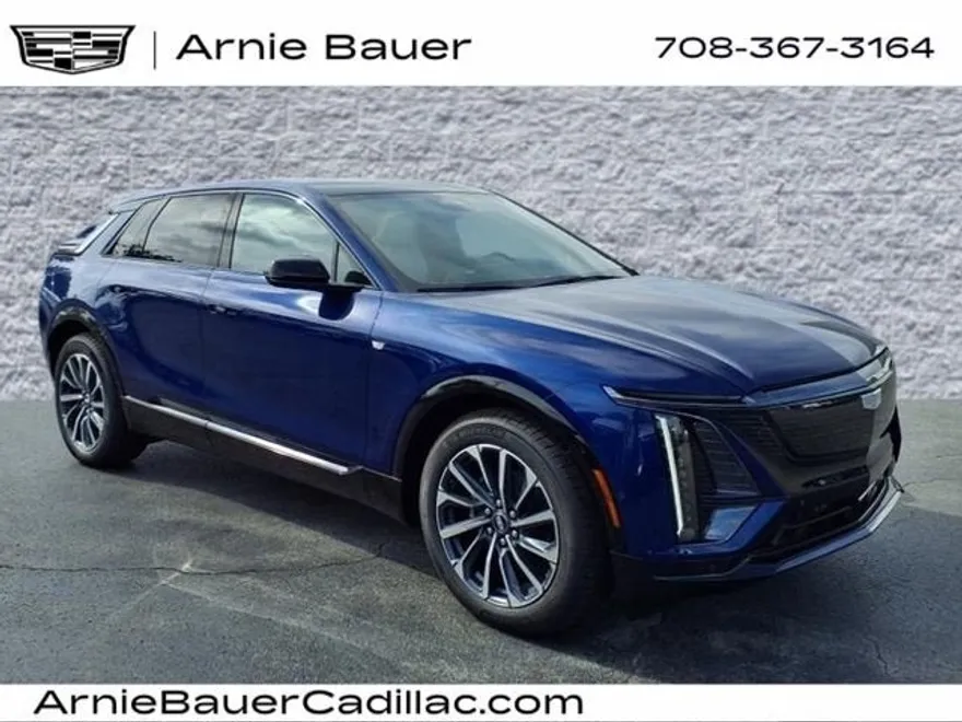 2025 Cadillac Lyriq Sport photo 1