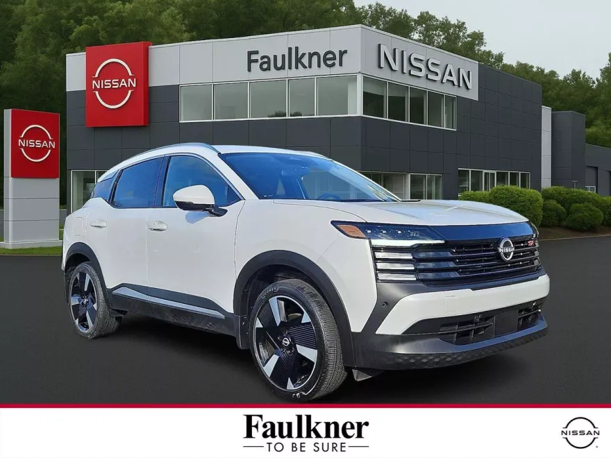 2025 Nissan Kicks SR photo 1