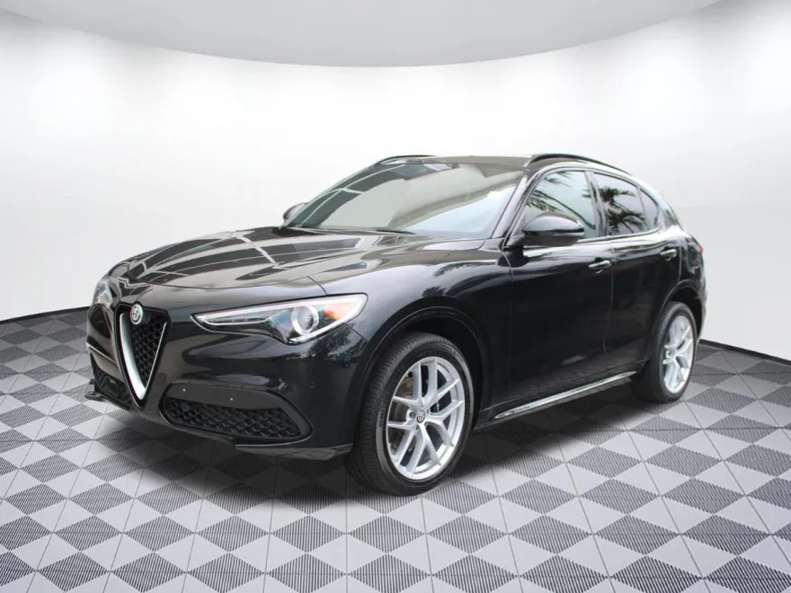 2020 Alfa Romeo Stelvio Ti Sport photo 1