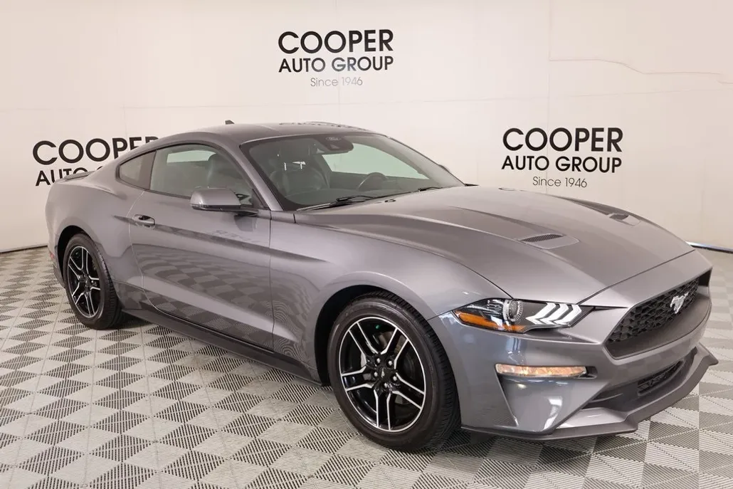 2022 Ford Mustang EcoBoost Premium photo 1
