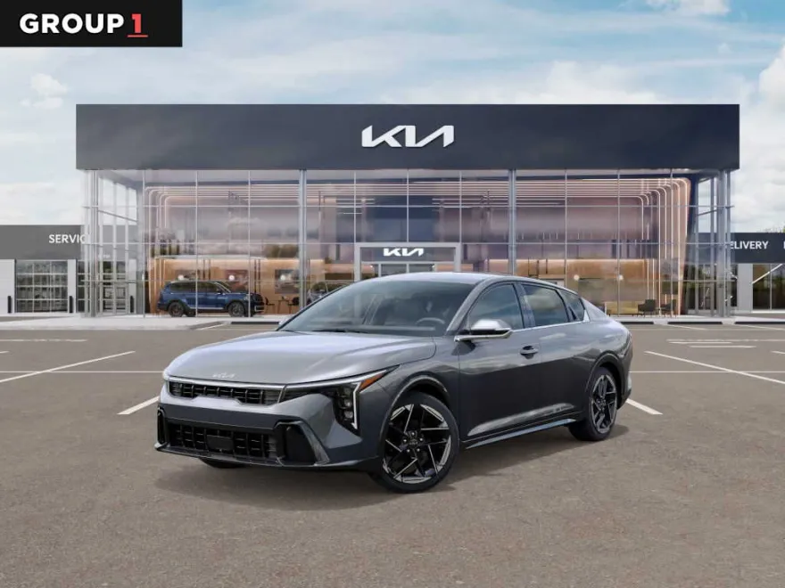 2025 Kia K4 GT-Line photo 1