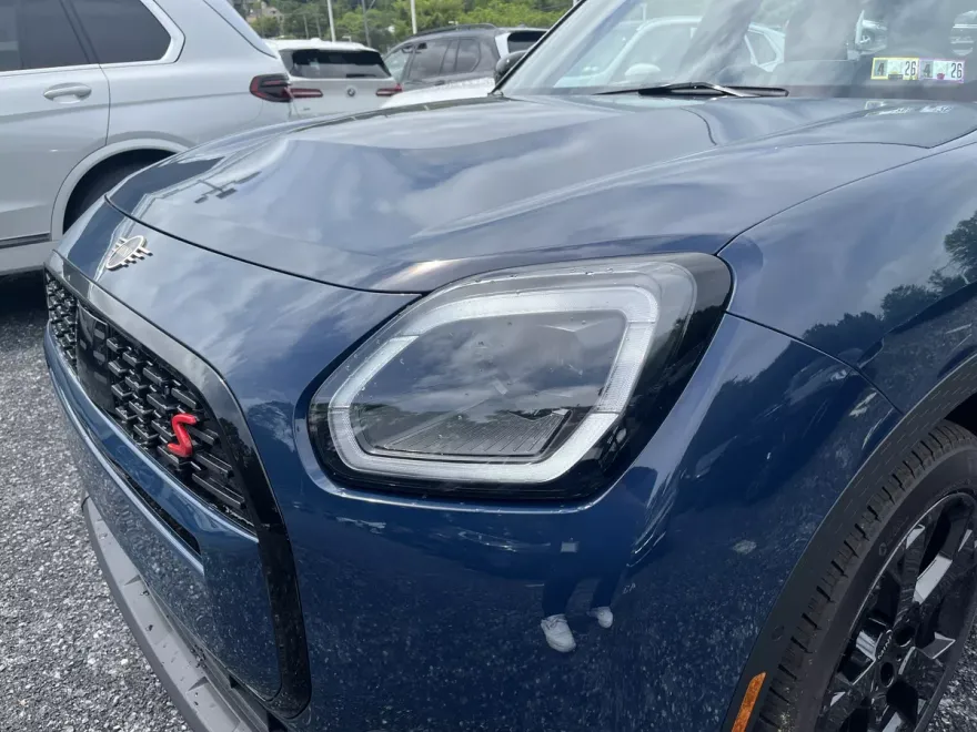 2025 Mini Cooper S ALL4 photo 1