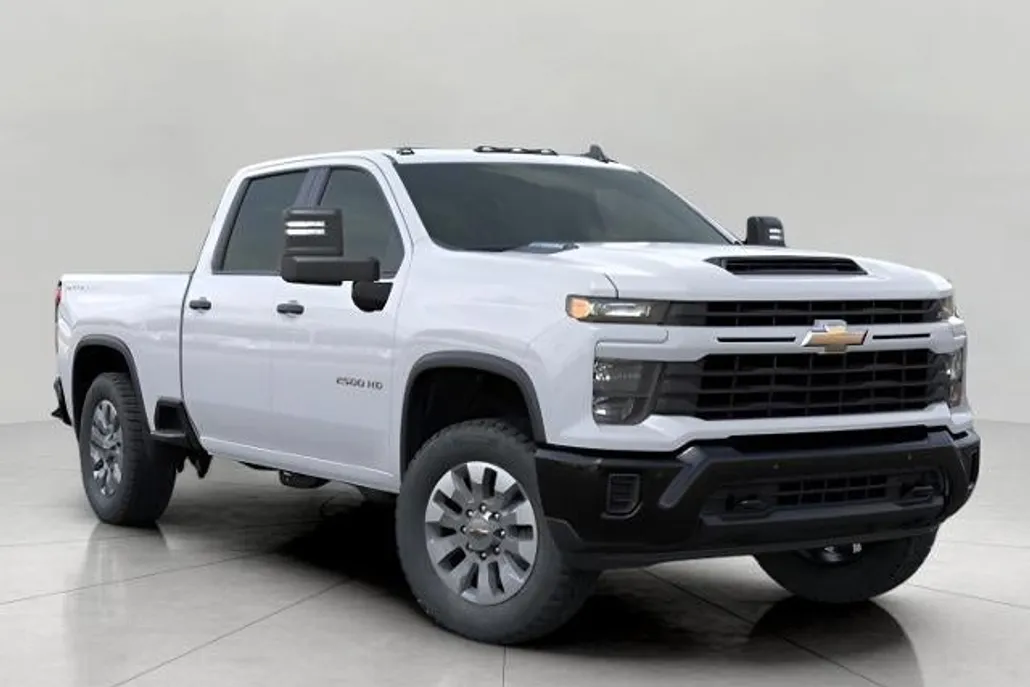2025 Chevrolet Silverado 2500HD Custom photo 1