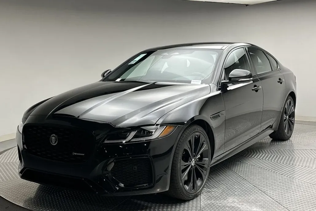 2024 Jaguar XF P300 R-Dynamic SE photo 1