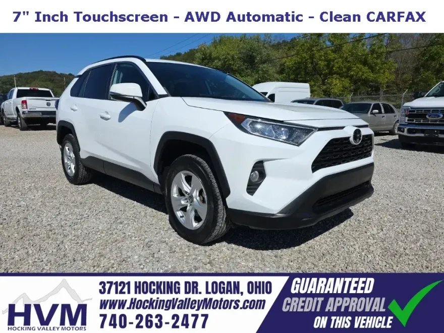 2021 Toyota RAV4 XLE photo 1