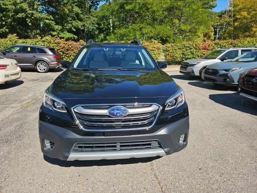 2021 Subaru Outback Limited photo 1