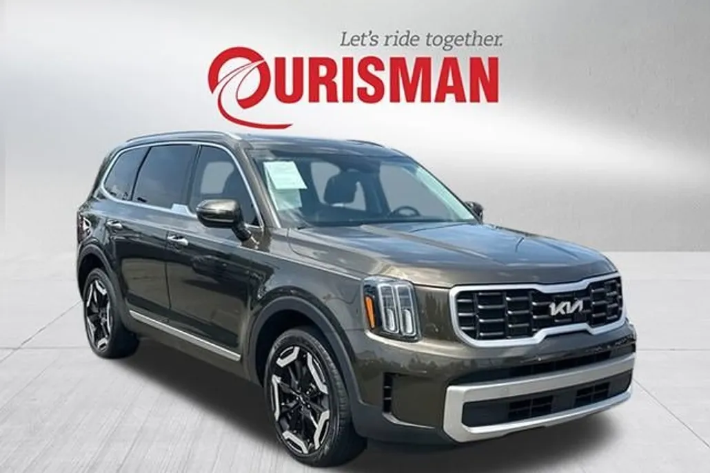 2023 Kia Telluride S photo 1