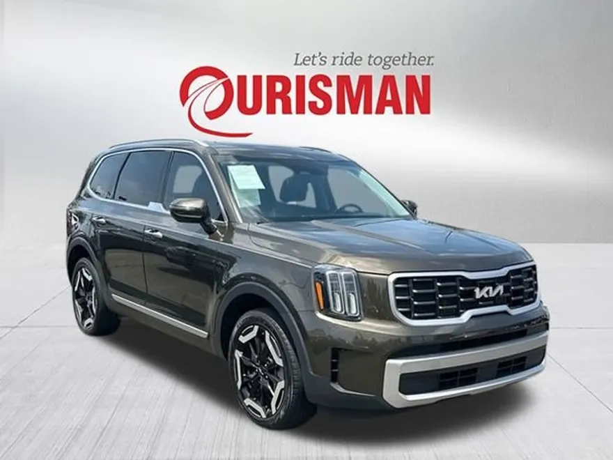2023 Kia Telluride S photo 1