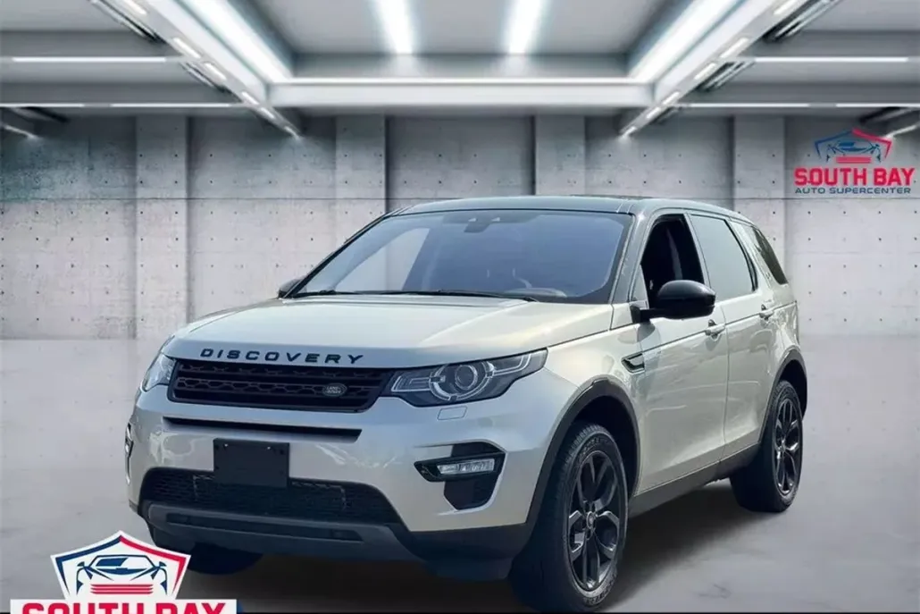 2017 Land Rover Discovery Sport HSE photo 1