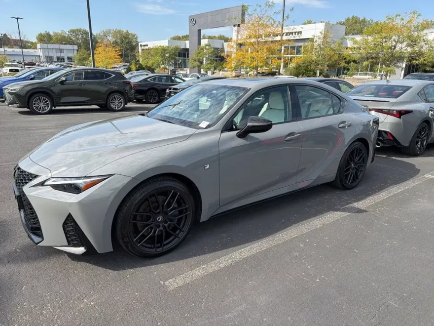 2024 Lexus IS 350 F SPORT photo 1
