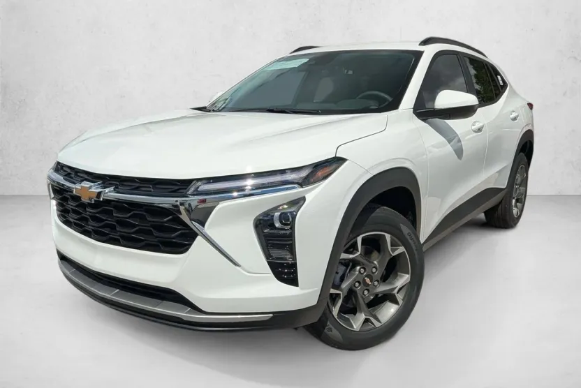 2026 Chevrolet Trax LT photo 1