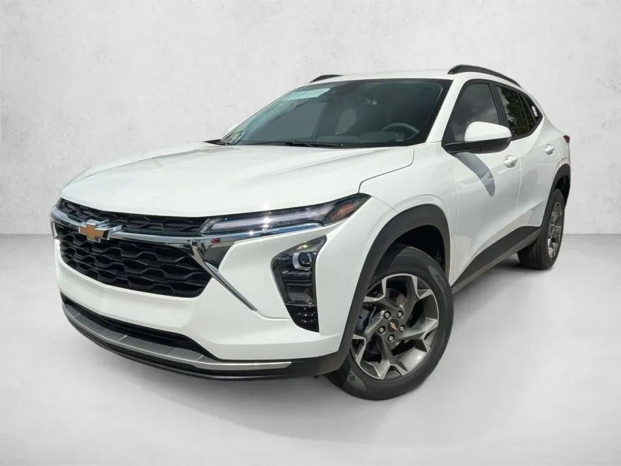 2026 Chevrolet Trax LT photo 1