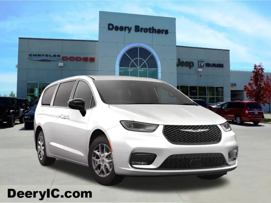 2026 Chrysler Pacifica photo 1