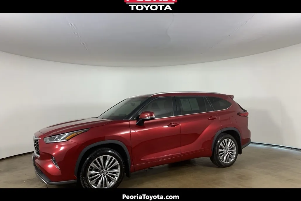 2022 Toyota Highlander Platinum photo 1