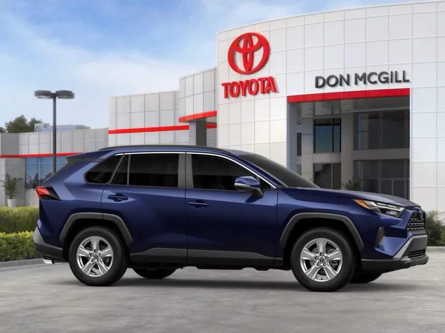 2025 Toyota RAV4 XLE photo 1