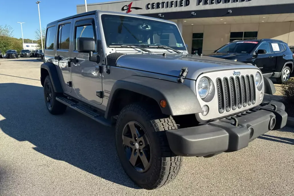 2016 Jeep Wrangler Unlimited Sport photo 1
