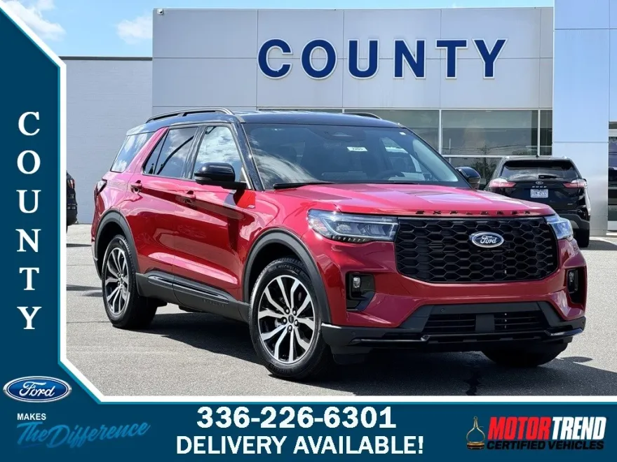 2025 Ford Explorer ST-Line photo 1