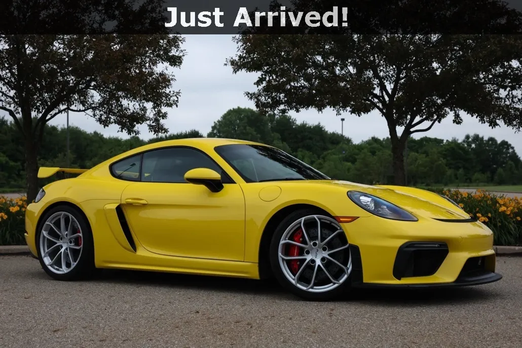 2022 Porsche Cayman GT4 photo 1