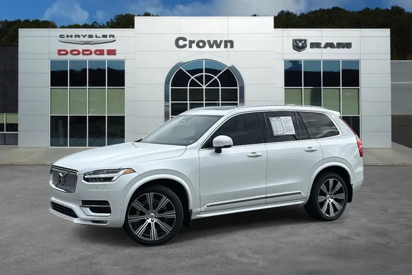 2023 Volvo XC90 AWD Ultimate photo 1