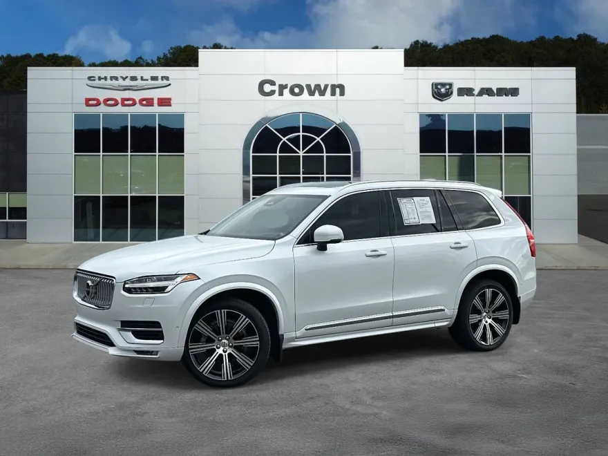 2023 Volvo XC90 AWD Ultimate photo 1