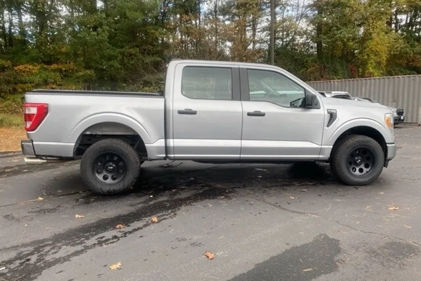 2021 Ford F-150 XL photo 1