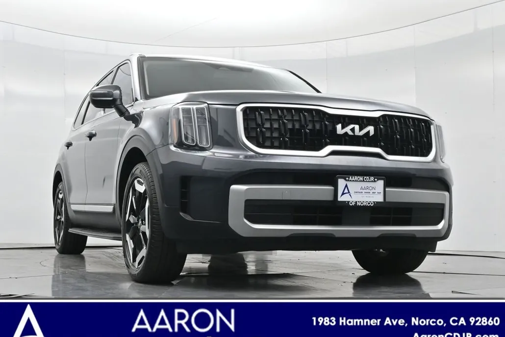 2024 Kia Telluride EX photo 1